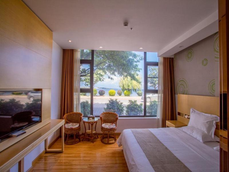 Greentree Inn Yunnan Dali Puhai Binhai Road Business Hotel المظهر الخارجي الصورة
